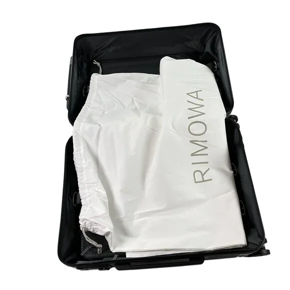 RIMOWA x Lufthansa Limited Edition Essential Cabin Carry On Gloss Black 36L NEW - Picture 14 of 15